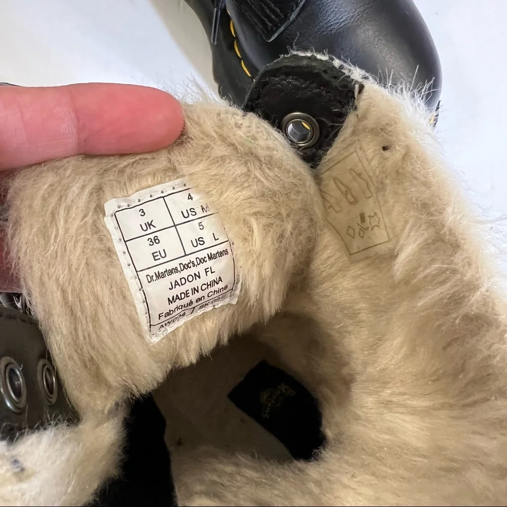 Dr. Marten Jadon Faux Fur Lined Leather Platform Boot  Sz 5 - Picture 13 of 13